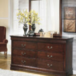 Lovely Dressers With Mirorr D08