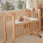 Deluxe Baby Box 01