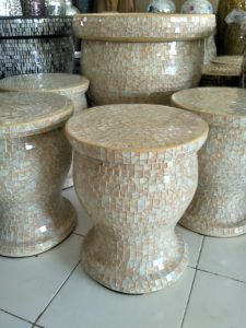 White Glass Table 04